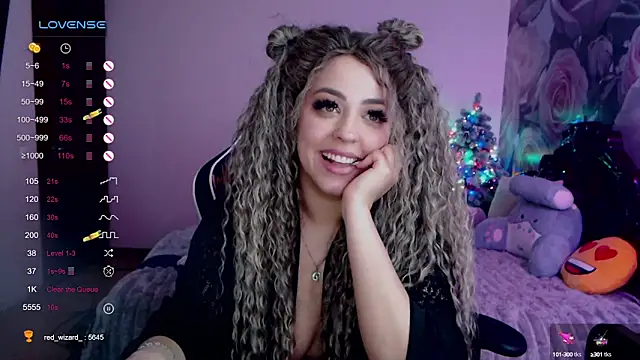 Snapshot of _Just_a_queen_3 chatting on January 2025 09:09:02 PM Just a queen 3 online show from January 2025 09:09:02 PM