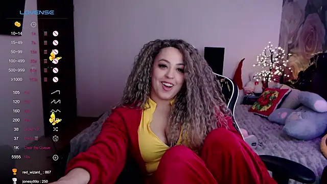 Snapshot of _Just_a_queen_3 chatting on February 2025 08:58:02 PM Just a queen 3 online show from February 2025 08:58:02 PM