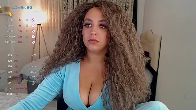 Snapshot of _Just_a_queen_3 chatting on September 2025 04:33:02 PM Just a queen 3 online show from September 2025 04:33:02 PM