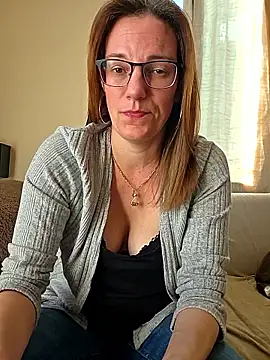 SpiceLea online show from March 2026 02:34:01 PM