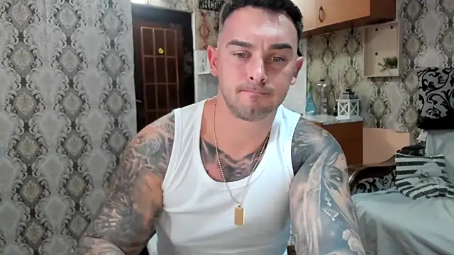 Snapshot of Jonmusclemaster chatting on November 2025 08:08:02 PM Jonmusclemaster online show from November 2025 08:08:02 PM