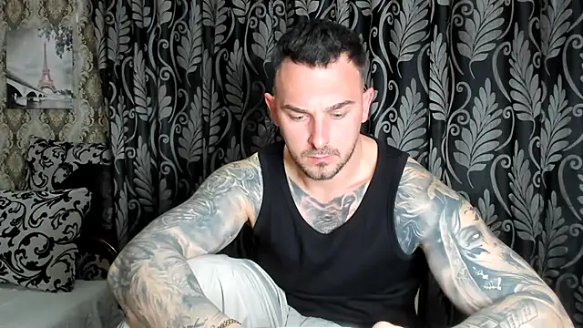 Snapshot of Jonmusclemaster chatting on March 2026 08:43:01 PM Jonmusclemaster online show from March 2026 08:43:01 PM