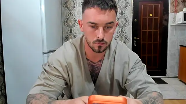 Snapshot of Jonmusclemaster chatting on May 2026 07:56:01 PM Jonmusclemaster online show from May 2026 07:56:01 PM