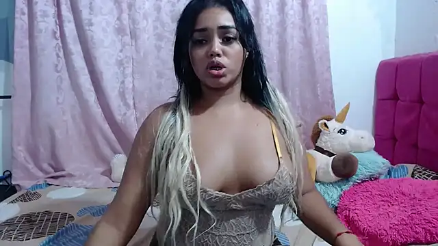 kiara milf  online show from March 2025 01:24:01 AM