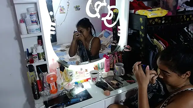 Snapshot of kiara_milf_ chatting on June 2026 06:23:01 PM kiara milf online show from June 2026 06:23:01 PM