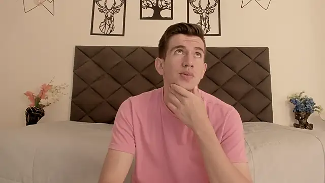 MikaelSlow online show from January 2025 04:41:02 AM