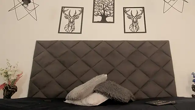 MikaelSlow online show from March 2025 04:21:01 AM