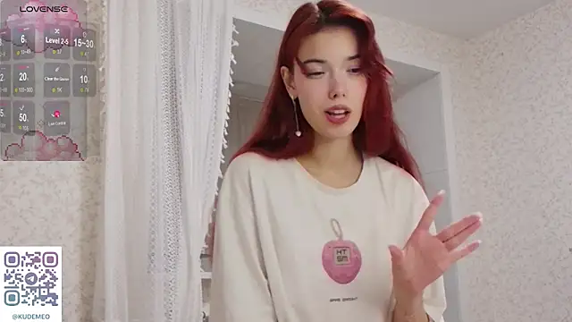 Snapshot of KudeMeows chatting on December 2025 06:04:02 PM KudeMeows online show from December 2025 06:04:02 PM