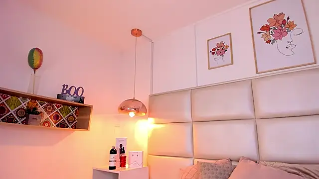 Snapshot of Aily_Yozuko chatting on January 2025 04:07:02 AM Aily Yozuko online show from January 2025 04:07:02 AM