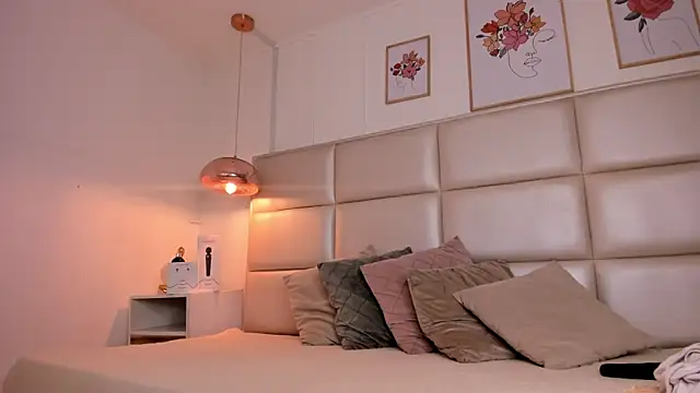 Snapshot of Aily_Yozuko chatting on March 2025 02:57:02 AM Aily Yozuko online show from March 2025 02:57:02 AM