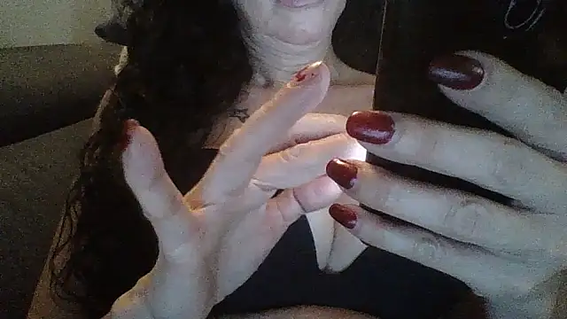Snapshot of MarikaMilff chatting on January 2025 01:35:01 AM MarikaMilff online show from January 2025 01:35:01 AM