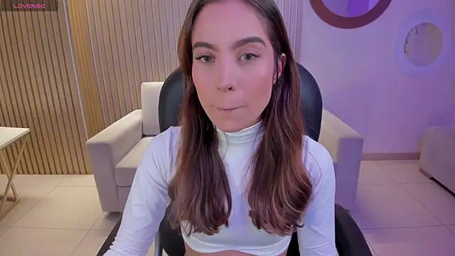 Snapshot of MarianneLane chatting on December 2024 05:55:02 PM MarianneLane online show from December 2024 05:55:02 PM