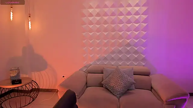 Snapshot of MarianneLane chatting on September 2025 10:02:01 PM MarianneLane online show from September 2025 10:02:01 PM