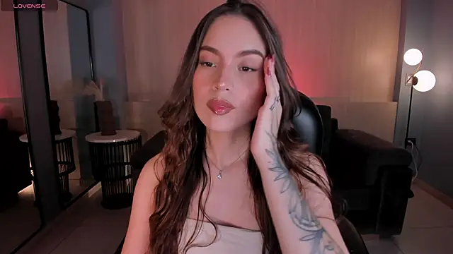 Snapshot of MarianneLane chatting on March 2026 05:19:02 PM MarianneLane online show from March 2026 05:19:02 PM