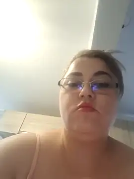 nikoleadina online show from June 2026 03:39:02 PM