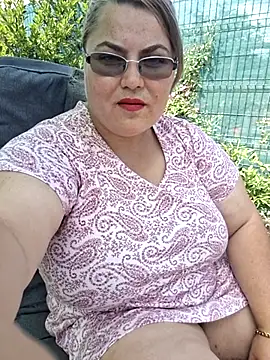 nikoleadina online show from July 2026 12:31:02 PM