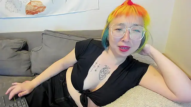 Snapshot of luxgray chatting on March 2025 03:42:01 AM luxgray online show from March 2025 03:42:01 AM