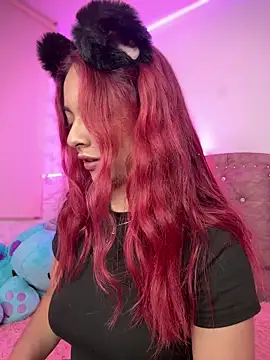 Snapshot of YovngBaby chatting on October 2025 04:53:01 AM YovngBaby online show from October 2025 04:53:01 AM