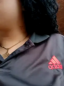 Liancy online show from January 2025 07:38:02 PM