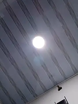 Liancy online show from April 2026 03:00:01 AM