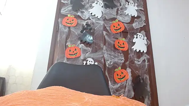 Snapshot of Darliin_G chatting on October 2025 07:13:02 PM Darliin G online show from October 2025 07:13:02 PM