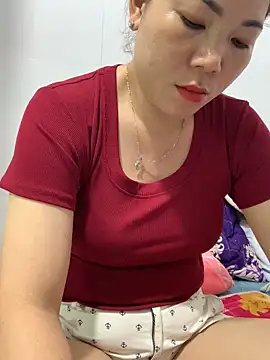 Snapshot of Baby-bigtits chatting on March 2025 06:33:02 AM Baby-bigtits online show from March 2025 06:33:02 AM