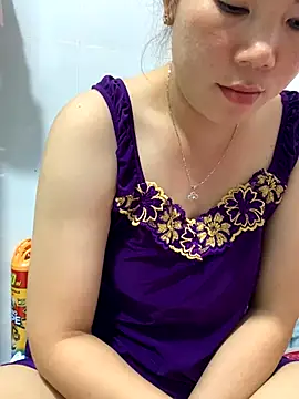 Snapshot of Baby-bigtits chatting on September 2025 01:44:02 PM Baby-bigtits online show from September 2025 01:44:02 PM