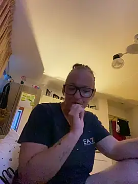 Snapshot of KikiDenhaag chatting on July 2026 03:13:01 AM KikiDenhaag online show from July 2026 03:13:01 AM