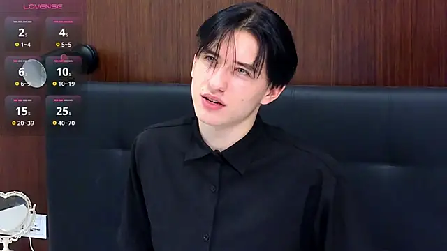 Snapshot of AmondCor chatting on January 2025 04:03:01 PM AmondCor online show from January 2025 04:03:01 PM