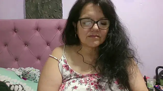 kassandra02 online show from June 2026 03:35:01 AM