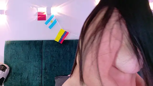 AgathaLynx online show from July 2026 07:09:01 PM