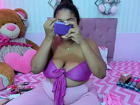 Snapshot of ariel_milk chatting on January 2026 06:53:02 PM ariel milk online show from January 2026 06:53:02 PM