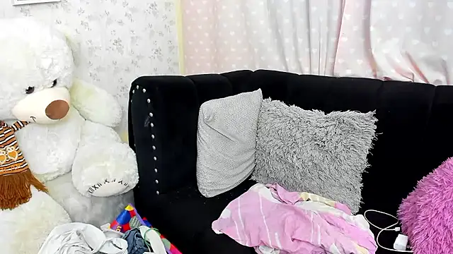 Snapshot of ariel_milk chatting on January 2026 08:07:02 AM ariel milk online show from January 2026 08:07:02 AM