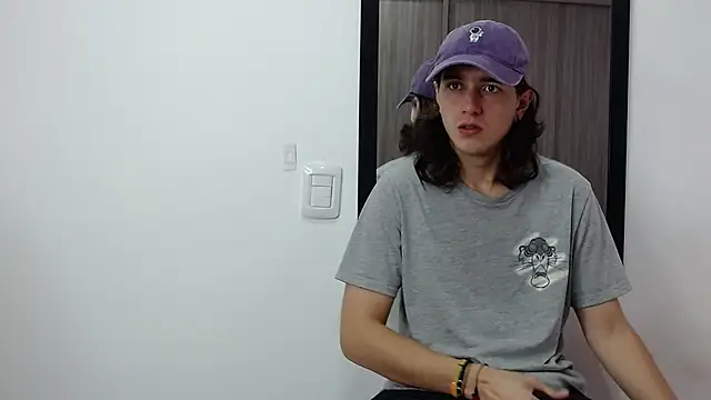 alex connorr online show from February 2025 08:37:01 PM