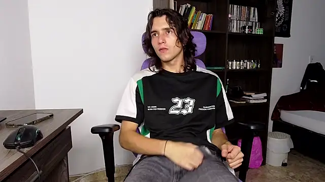 alex connorr online show from September 2025 04:03:01 AM