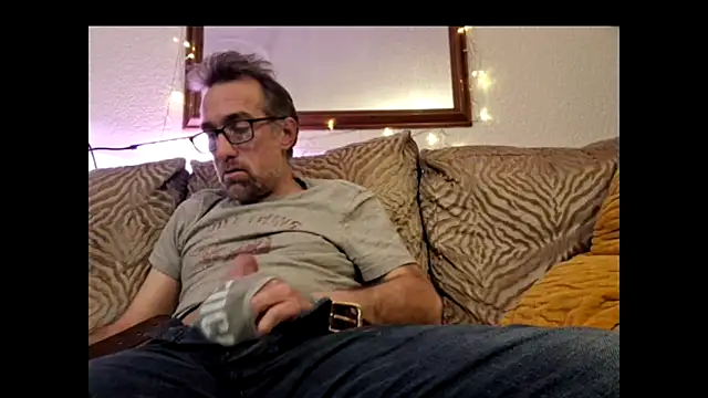 Snapshot of bibananaman chatting on February 2025 06:24:02 AM bibananaman online show from February 2025 06:24:02 AM