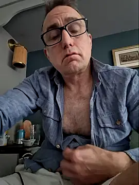 Snapshot of bibananaman chatting on April 2026 12:03:01 PM bibananaman online show from April 2026 12:03:01 PM