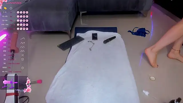 Snapshot of Anna_parkker_ chatting on March 2025 02:23:02 PM Anna parkker online show from March 2025 02:23:02 PM