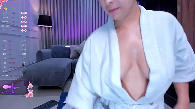 Snapshot of Anna_parkker_ chatting on March 2025 02:18:01 PM Anna parkker online show from March 2025 02:18:01 PM