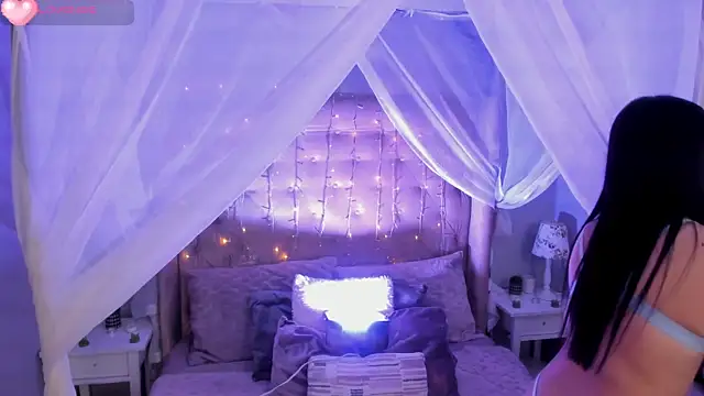 Snapshot of Hanna__Becker_ chatting on March 2025 03:40:01 AM Hanna Becker online show from March 2025 03:40:01 AM