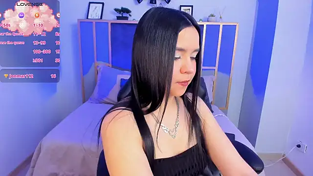 Snapshot of Hanna__Becker_ chatting on November 2025 12:28:02 PM Hanna Becker online show from November 2025 12:28:02 PM