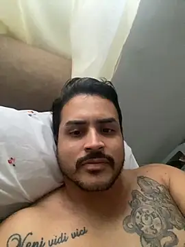 Snapshot of casalhot69 chatting on May 2026 07:30:02 PM casalhot69 online show from May 2026 07:30:02 PM