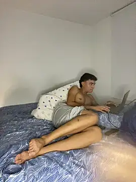 Ryan levy xxl online show from August 2026 04:25:01 AM