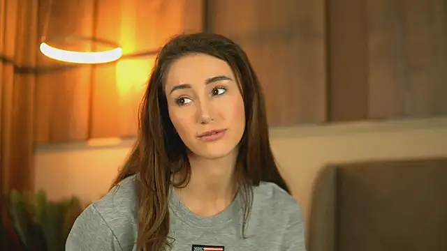 EmilyRaymont online show from March 2025 09:53:01 PM