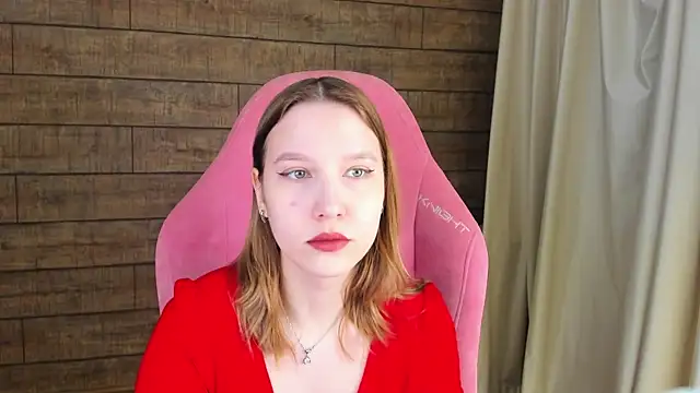 LiliLinn online show from June 2026 04:19:01 AM