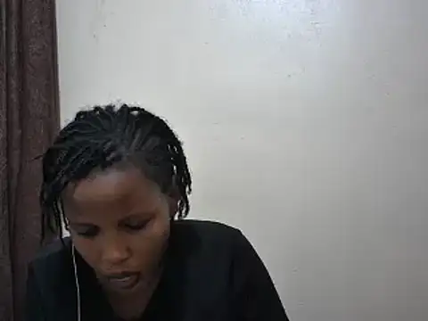 Snapshot of afrikaqueen chatting on February 2025 01:48:01 PM afrikaqueen online show from February 2025 01:48:01 PM