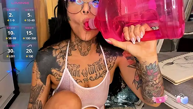 NinaInk online show from March 2025 03:17:02 PM