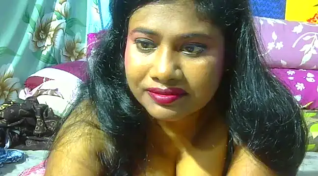 Snapshot of sexy_roma chatting on February 2025 09:01:01 PM sexy roma online show from February 2025 09:01:01 PM