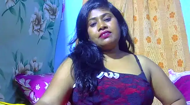 Snapshot of sexy_roma chatting on March 2025 04:55:01 PM sexy roma online show from March 2025 04:55:01 PM