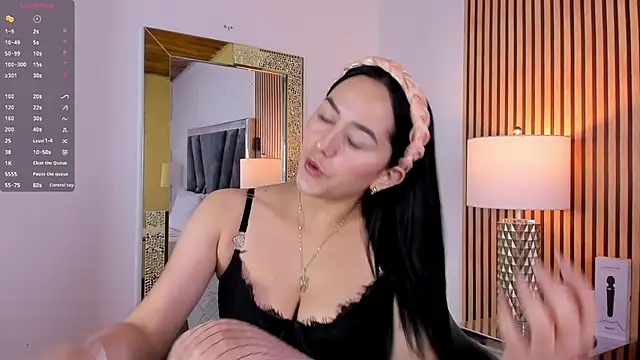 Snapshot of hazel_ross_tcw chatting on January 2025 01:41:01 PM hazel ross tcw online show from January 2025 01:41:01 PM